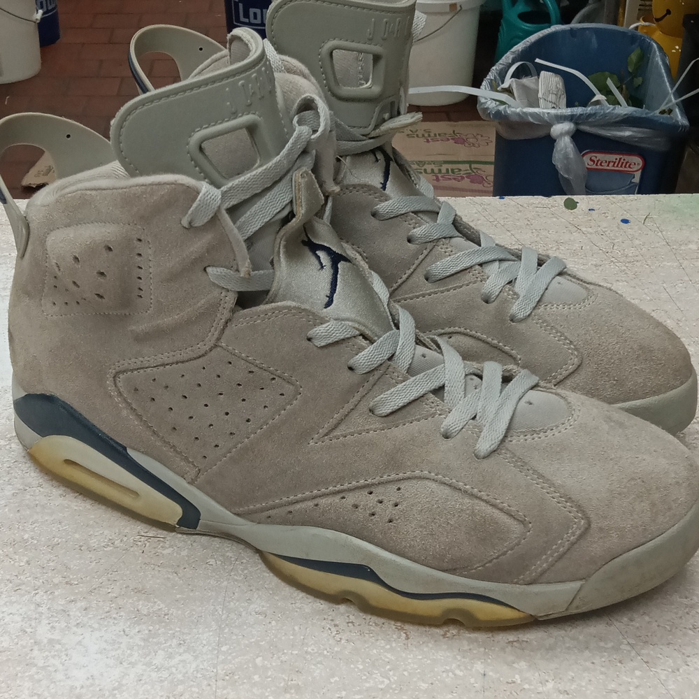 Jordan 6s